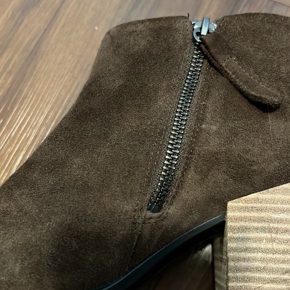 ECCO. Danish Design suede boots - Picture 6 of 10